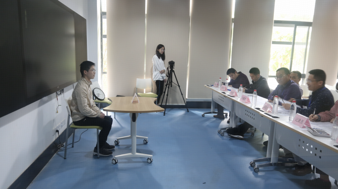 代表吴仁彪建议缩短研究生初试时间，将 5 个月考录间隔缩短至 2 个月，有何考量？对学生有哪些影响？