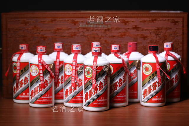 茅台开箱：中酒协96-99、00-09年份白膜套装- 知乎