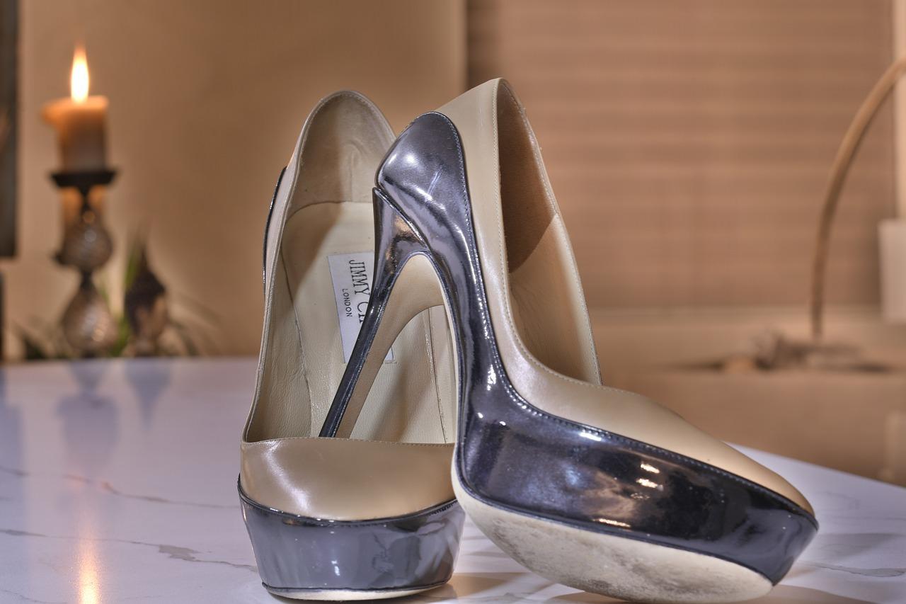 2. 职场正装推荐