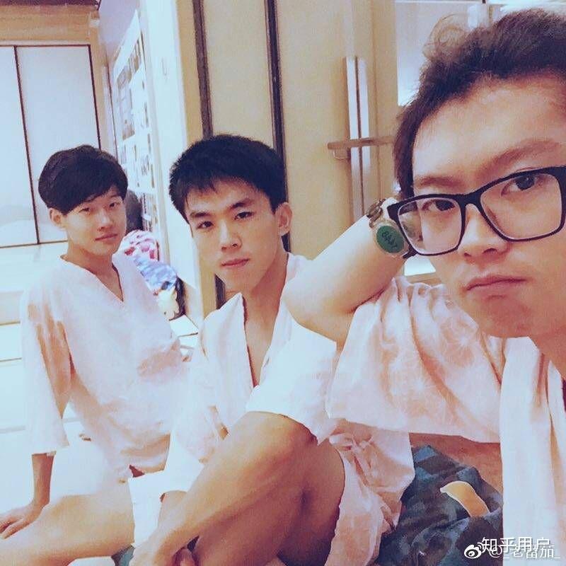 有没有kb呆又呆的照片呀?