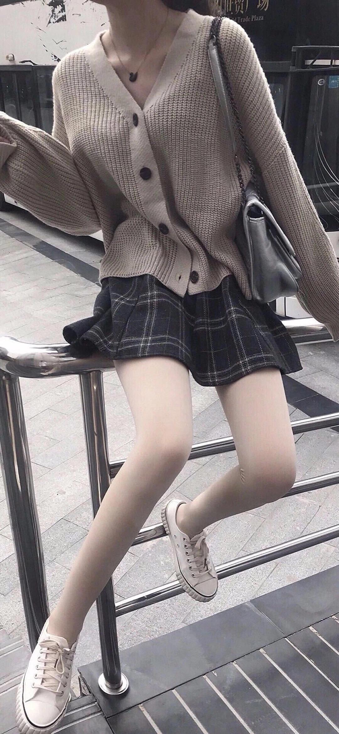 有没有穿jk制服的小姐姐的壁纸呀? - 知乎