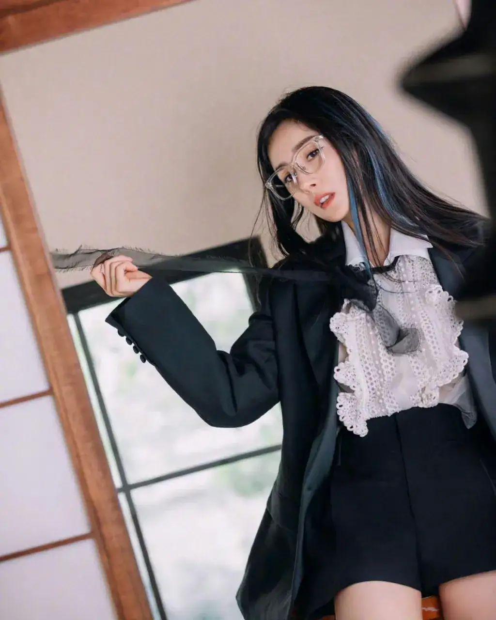 客观的说angelababy和杨幂谁更好看? - 知乎