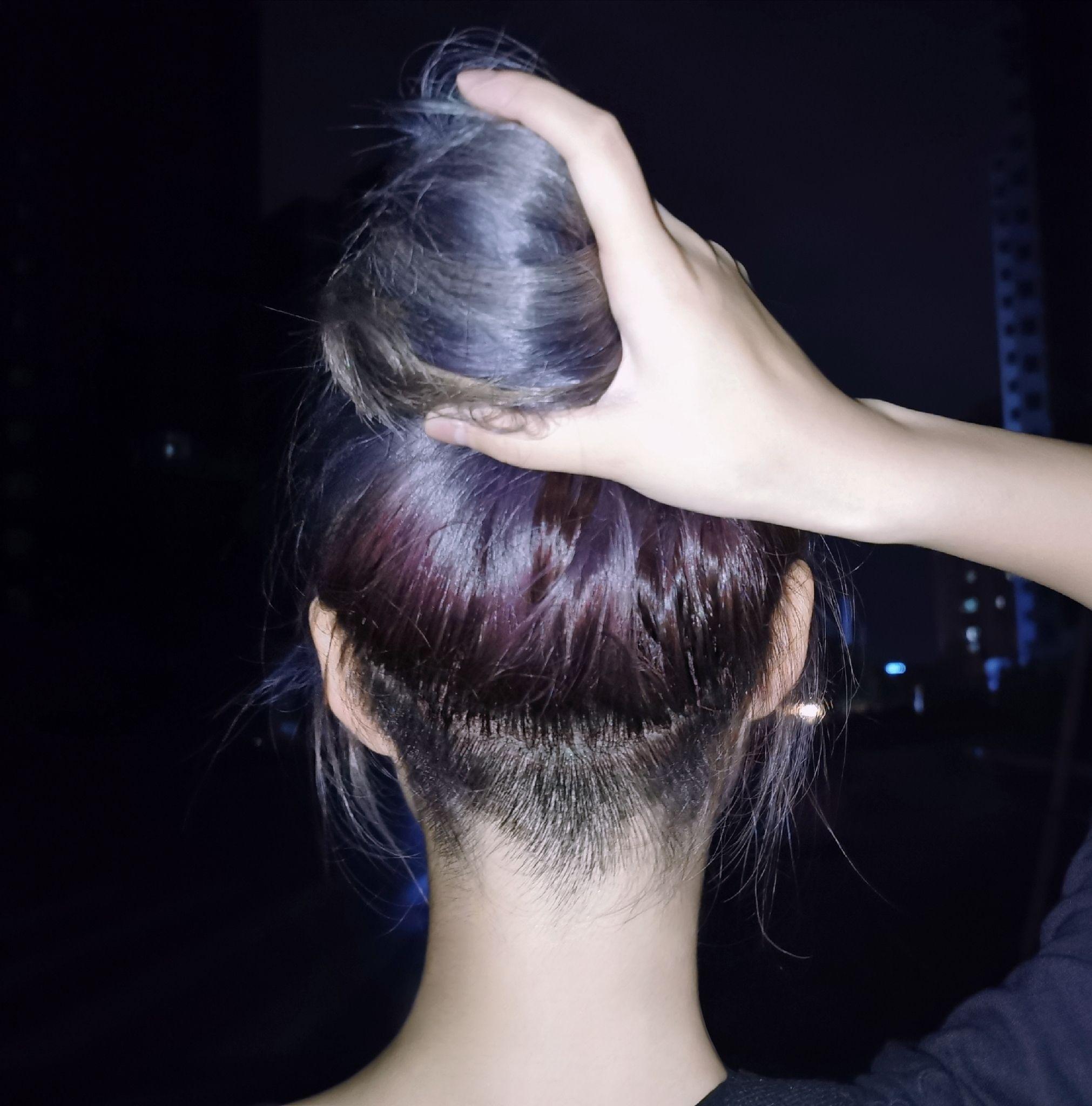 你们觉得女生把脑袋后面的头发剃了怎么样? - 知乎