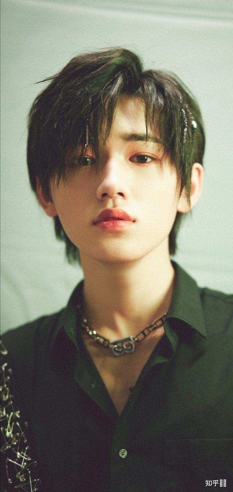 有哪些时代少年团宋亚轩的壁纸或头像吗? - 知乎