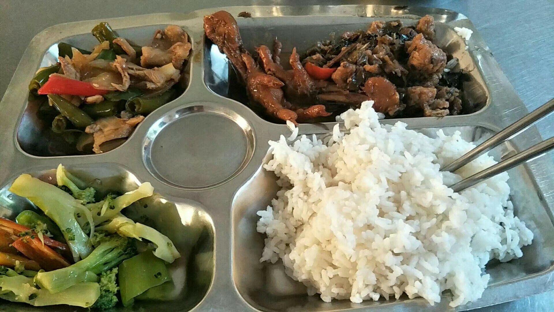 是否真的出现过90年代部队伙食不如70年代的情况? - 知乎