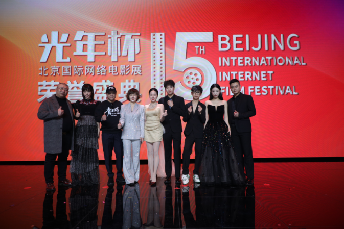 布一贤导演两部电影双双提名最佳影片其中一部斩获影后殊荣 - 知乎