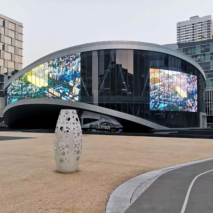 透明显示三重奏：解码LED贴膜屏、晶膜屏与全息屏的技术疆界 - 知乎