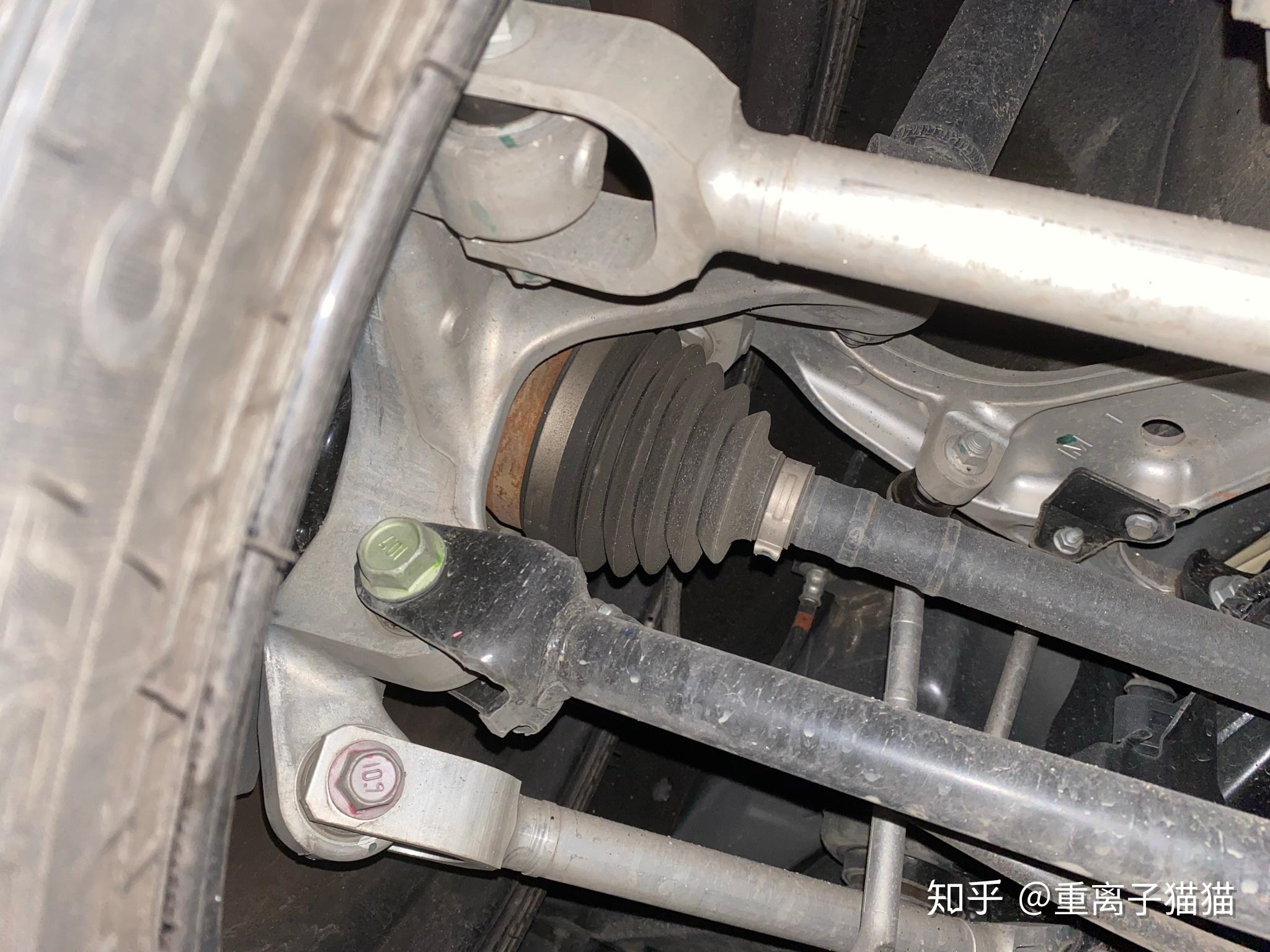 为啥丰田tnga的后悬架明明就是四连杆,还虚假宣传成双叉臂 ? - 知乎