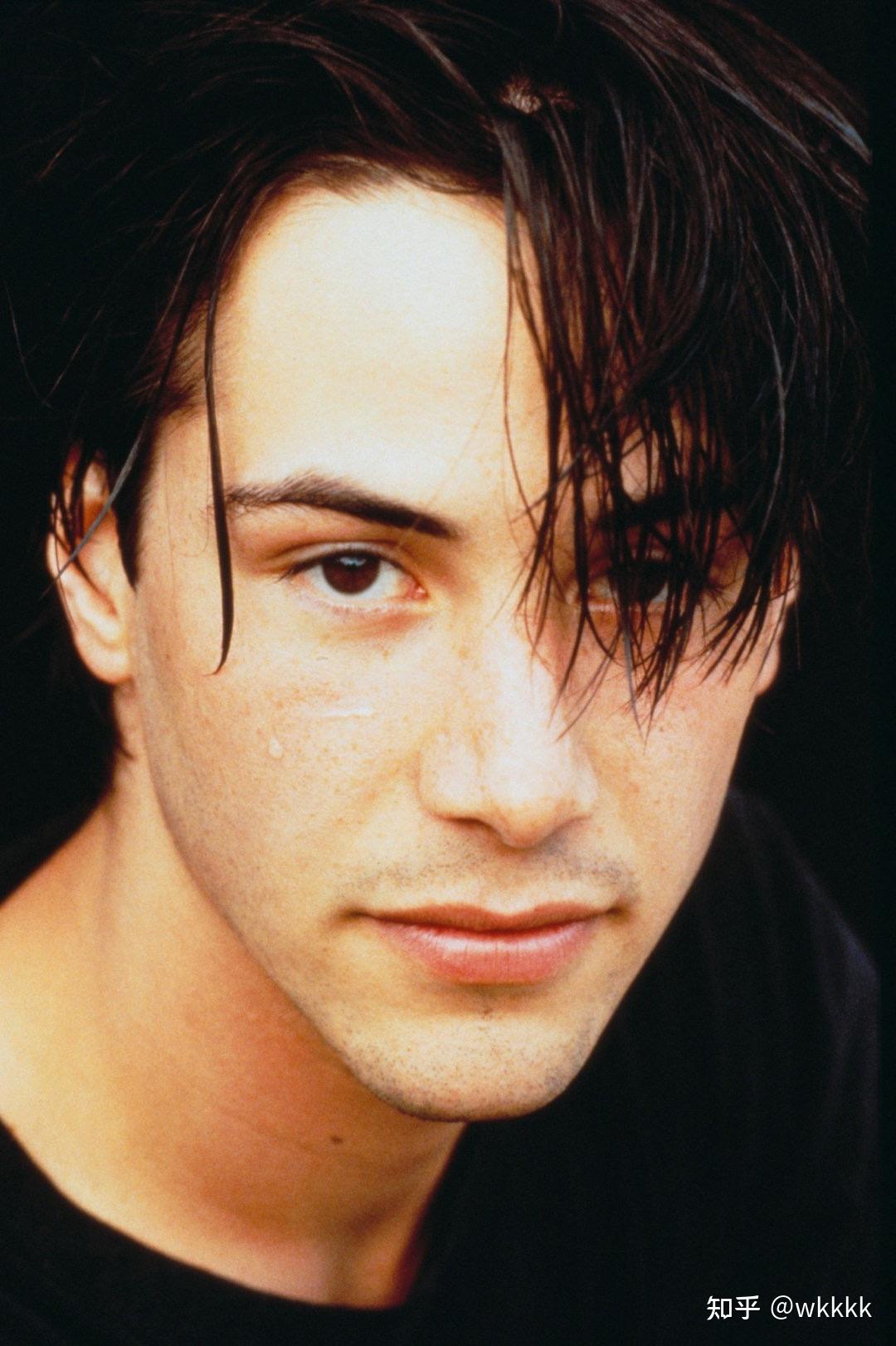 有哪些黑发的看起来长的很温柔的欧美男星吗? - 知乎