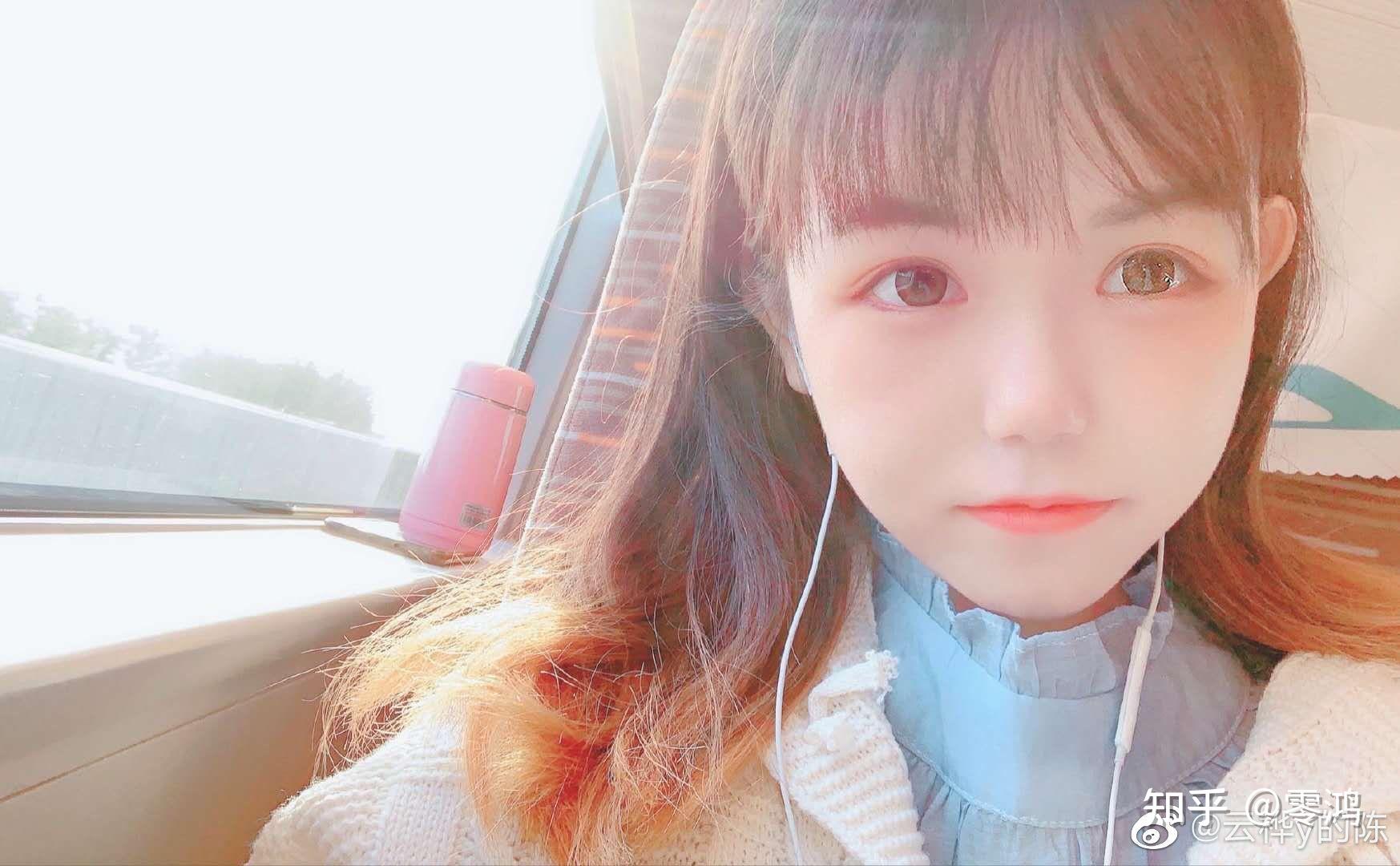 封茗囧菌的线下和微博的照片差别大码吗各位线下见过的可以说一下嘛