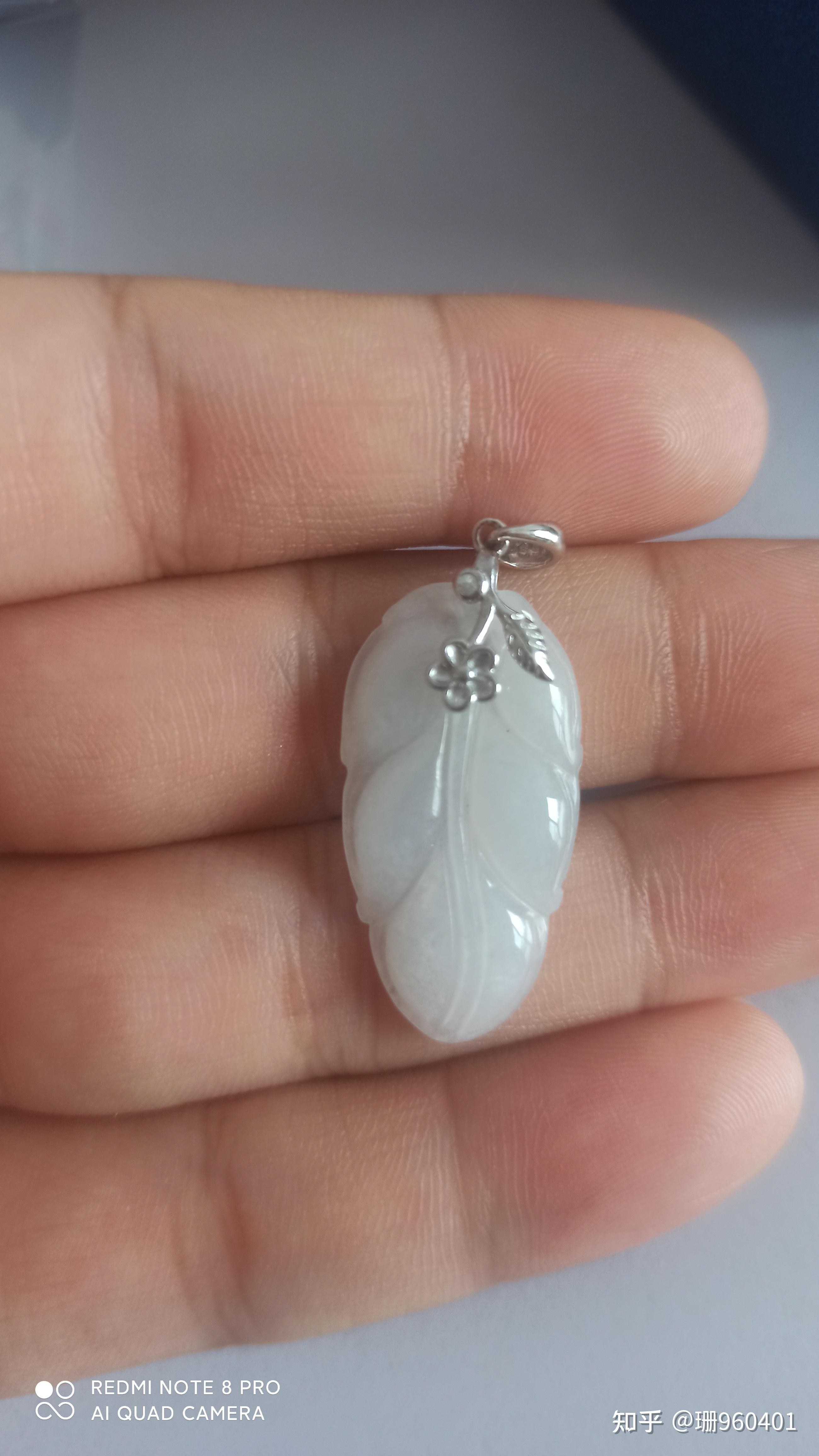 抖音里的吴震卖的银饰和黄金饰品是真的吗?