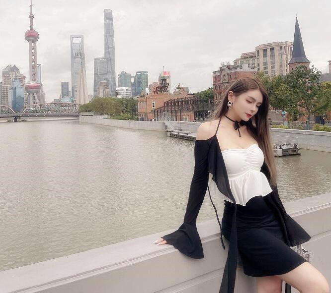 时隔两年张琪格回应迪拜谣言自己跟团去的没有土豪