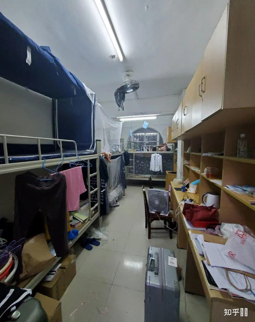 广东财经大学的宿舍条件如何?校区内有哪些生活设施?