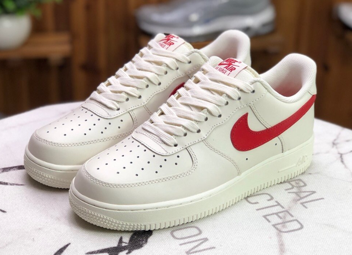 airforce107空军一号af1奶白红勾板鞋