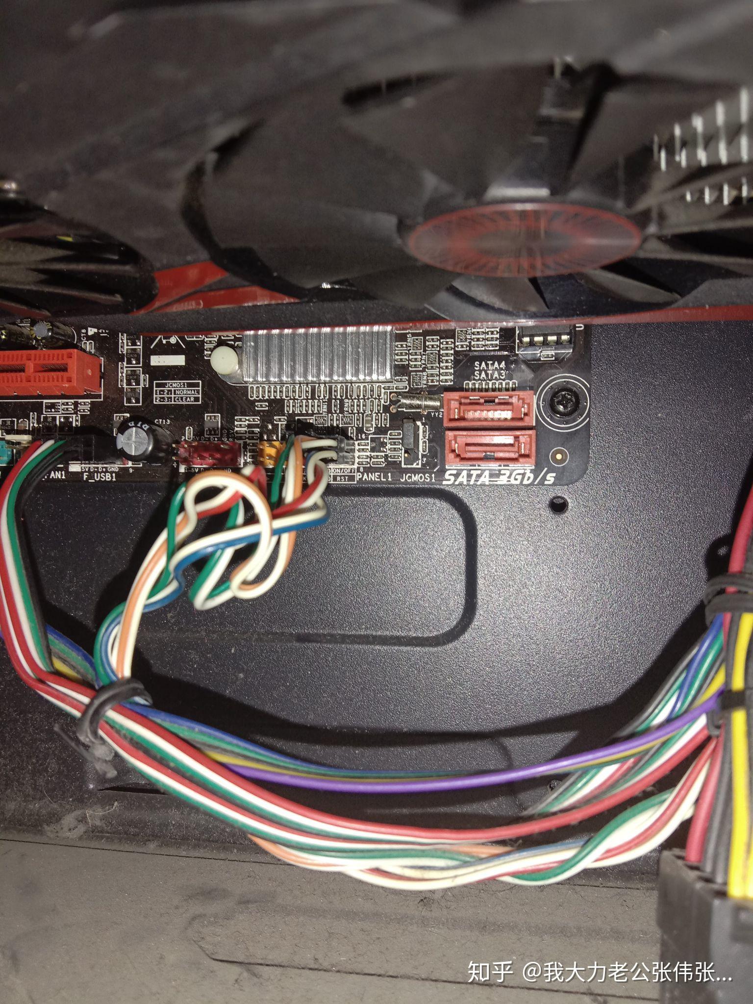 主板开机线怎么接?