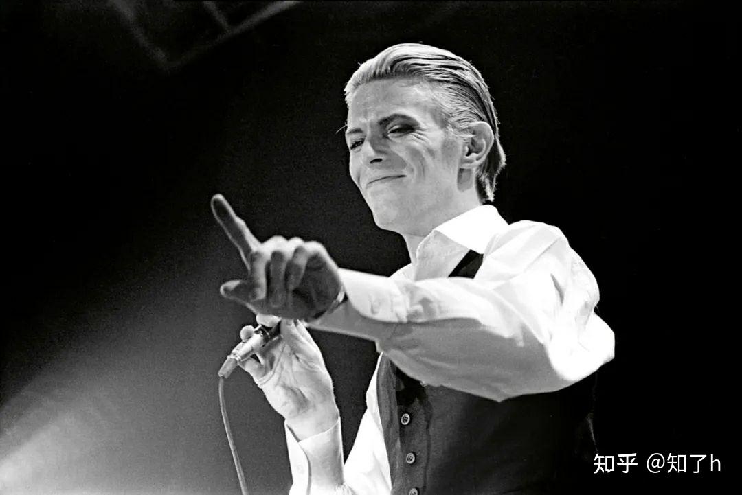 如何評價davidbowie在搖滾史的地位