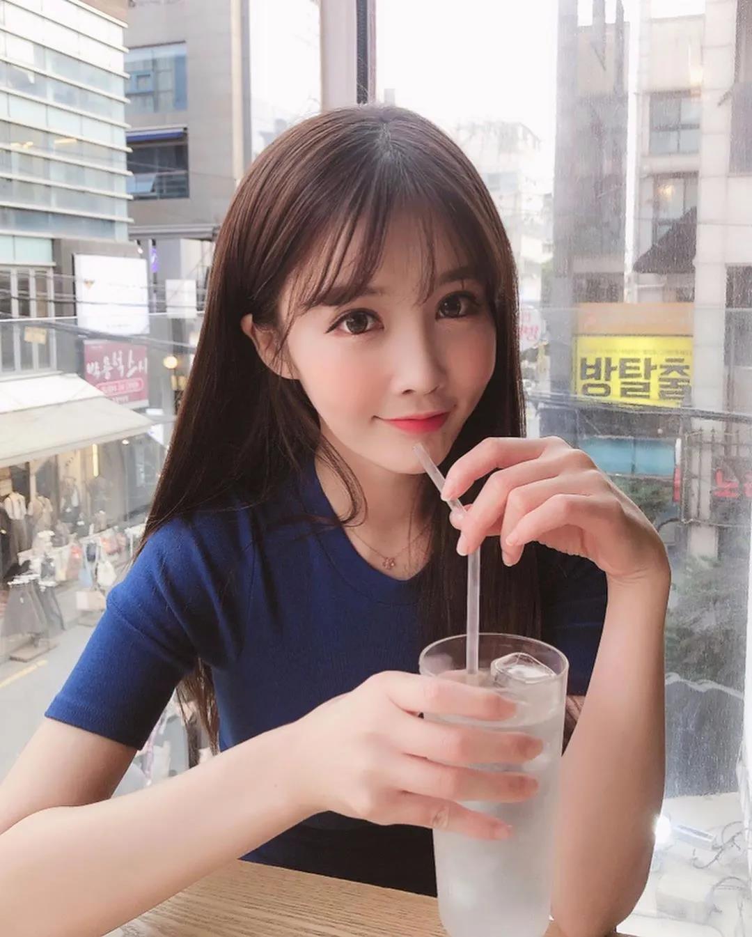 可以分享一下清纯唯美的小姐姐壁纸吗? - 知乎