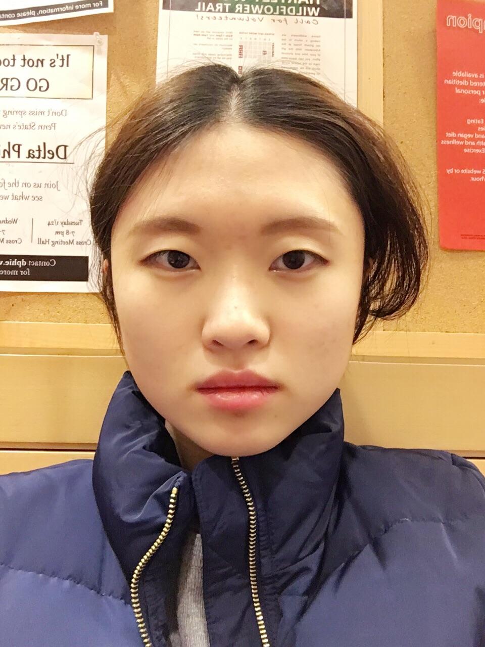 175女生方脸短额头没下巴适合什么发型