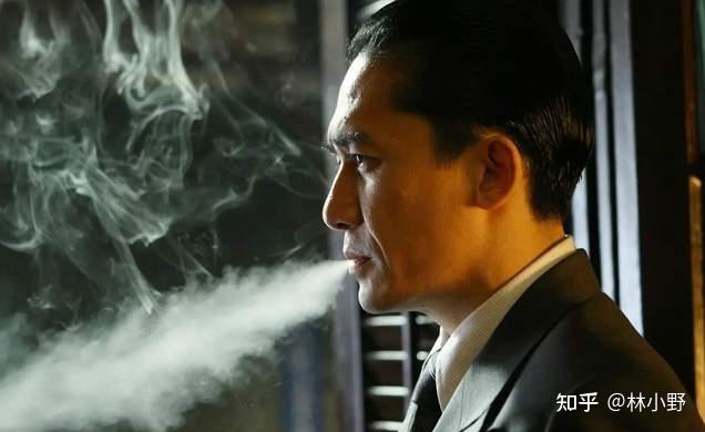 如何评价《潜伏》里的万里浪? - 知乎