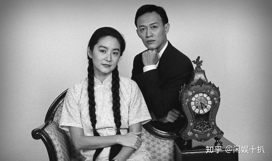 71岁“老戏骨”金士杰现状:白发老态,子女上中学,妻子风韵犹存 - 知乎
