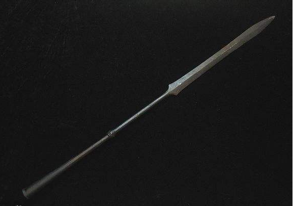 第三百四十四章双刃矛