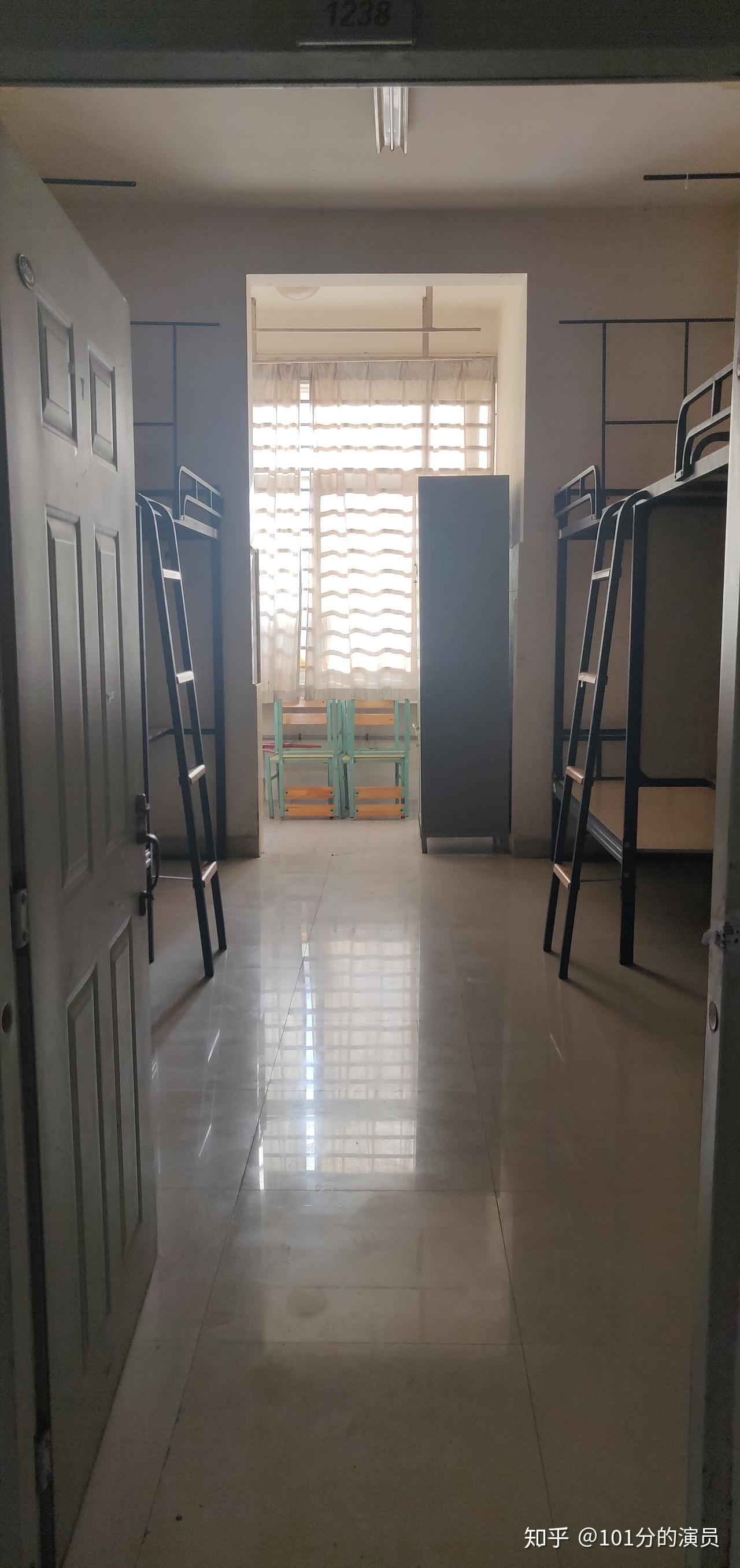 今年有幸被昆明理工大学呈贡校区录取,想请问一下宿舍条件怎样?