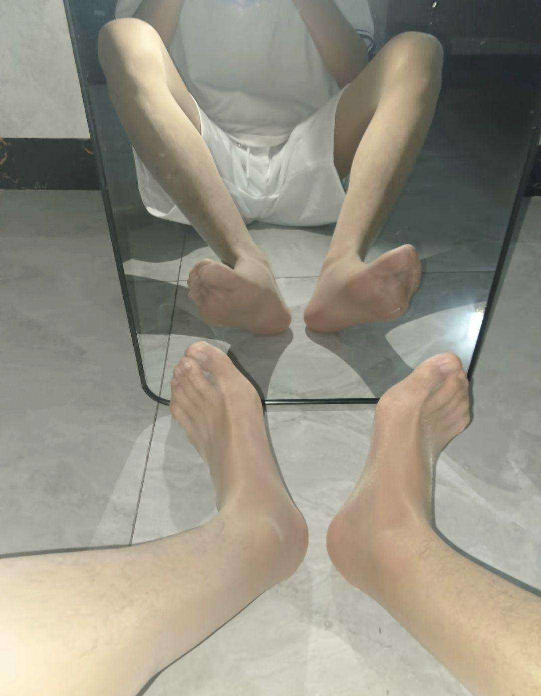 男人穿连裤袜正常吗?