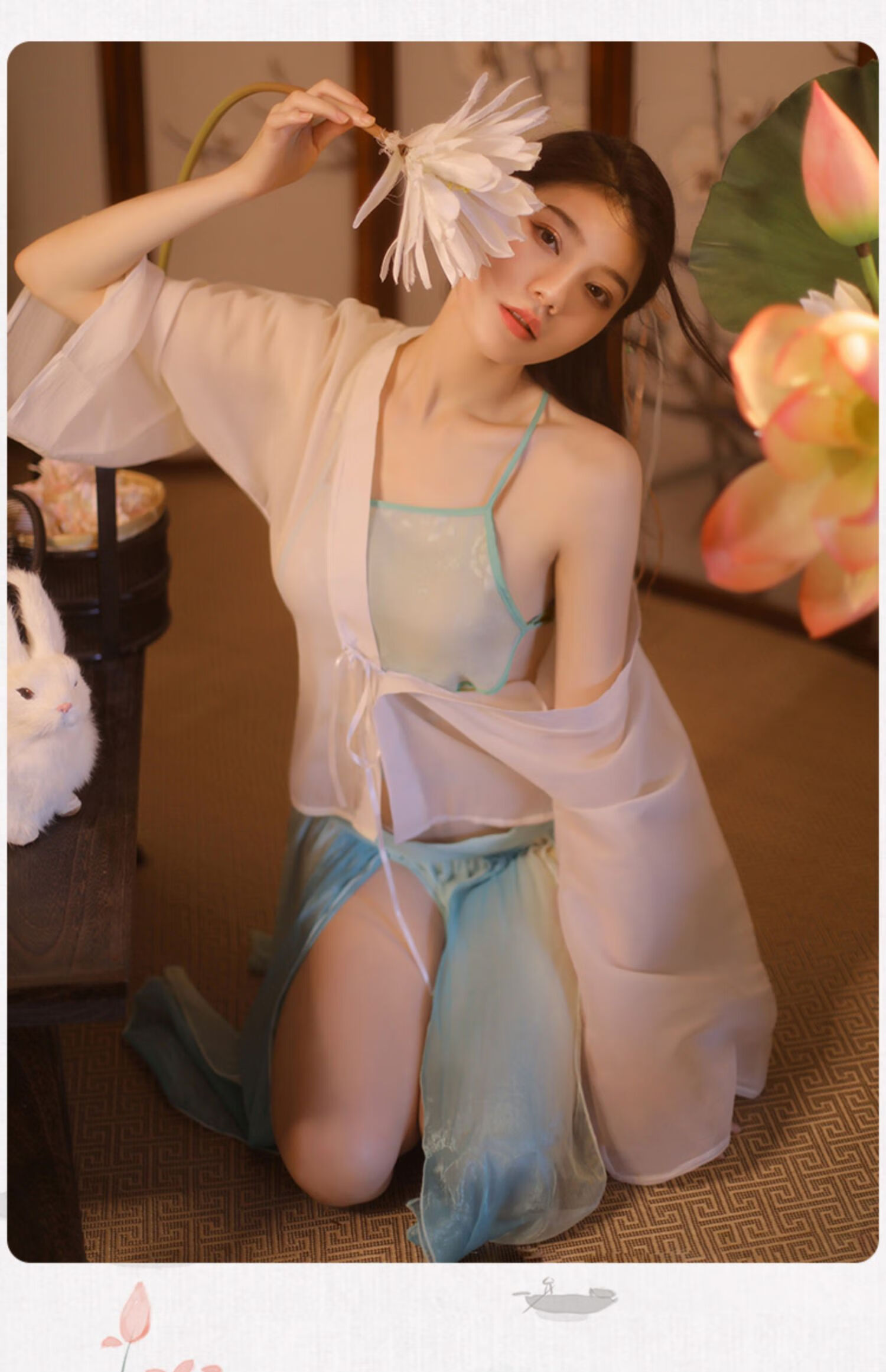 女朋友喜欢汉服,但是她喜欢的汉服有点暴露,我不想让她穿出去,她却不