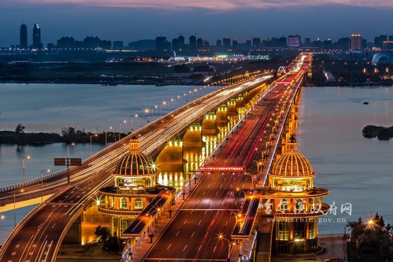 哈尔滨「松花江公路大桥」是一个什么景点,有哪些吸引人的地方和游览