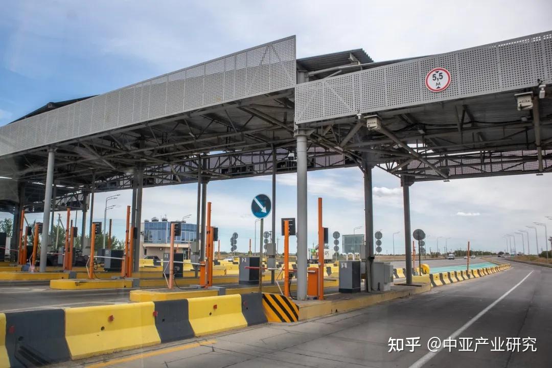 哈萨克斯坦推进五大跨境贸易枢纽建设，打造交通物流中心 - 知乎
