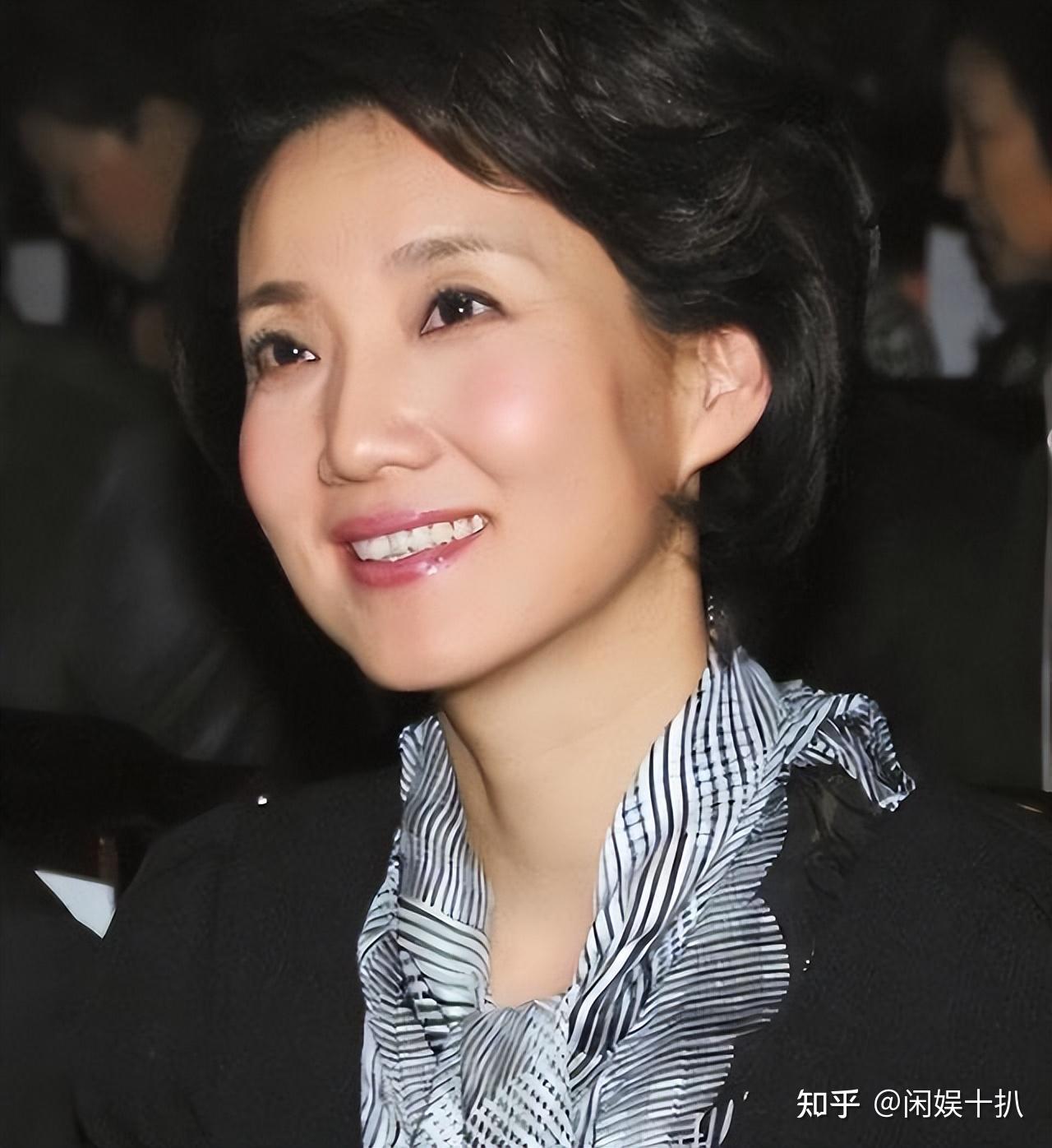 李修平：是央视著名主播，42岁再婚也幸福，对老家兰州一往情深 - 知乎