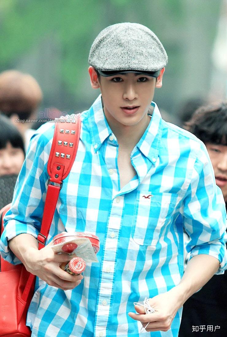 尼坤早期有没有什么出圈的神图?