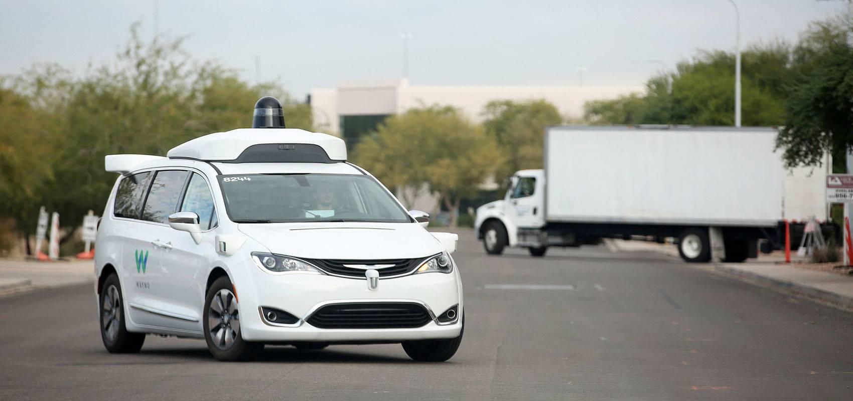 特斯拉和 waymo(google 无人驾驶公司) 谁会在无人驾驶汽车竞赛中获胜