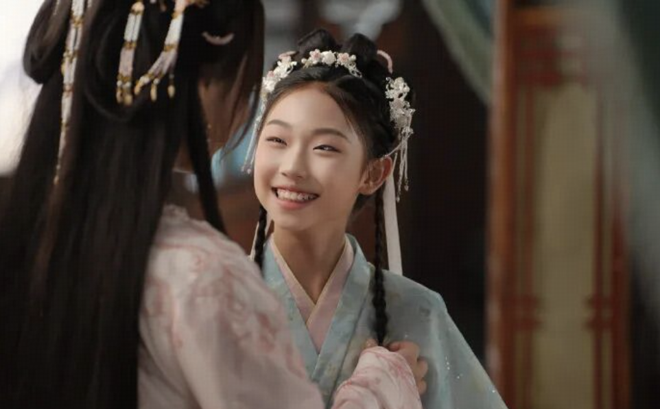 濮存昕连续发文支持外孙女演短剧遭炮轰，如何看待这件事？