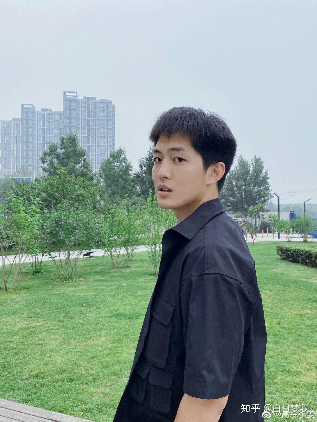 如何看待b站新星up主高冷小姜? - 知乎