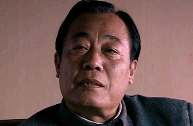如何评价《潜伏》里的吴敬中？ - 知乎