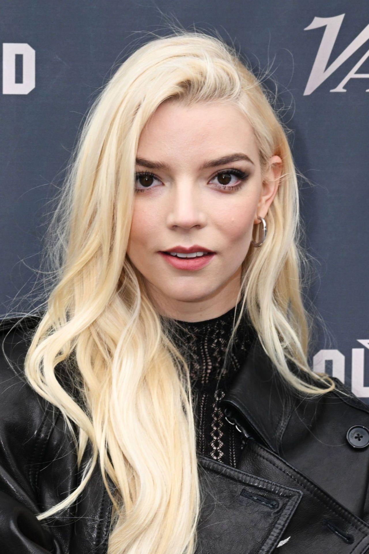 安雅·泰勒-乔伊（Anya Taylor-Joy）出席克里斯·海姆斯沃斯的好莱坞星光大道明星颁奖典礼 - 知乎