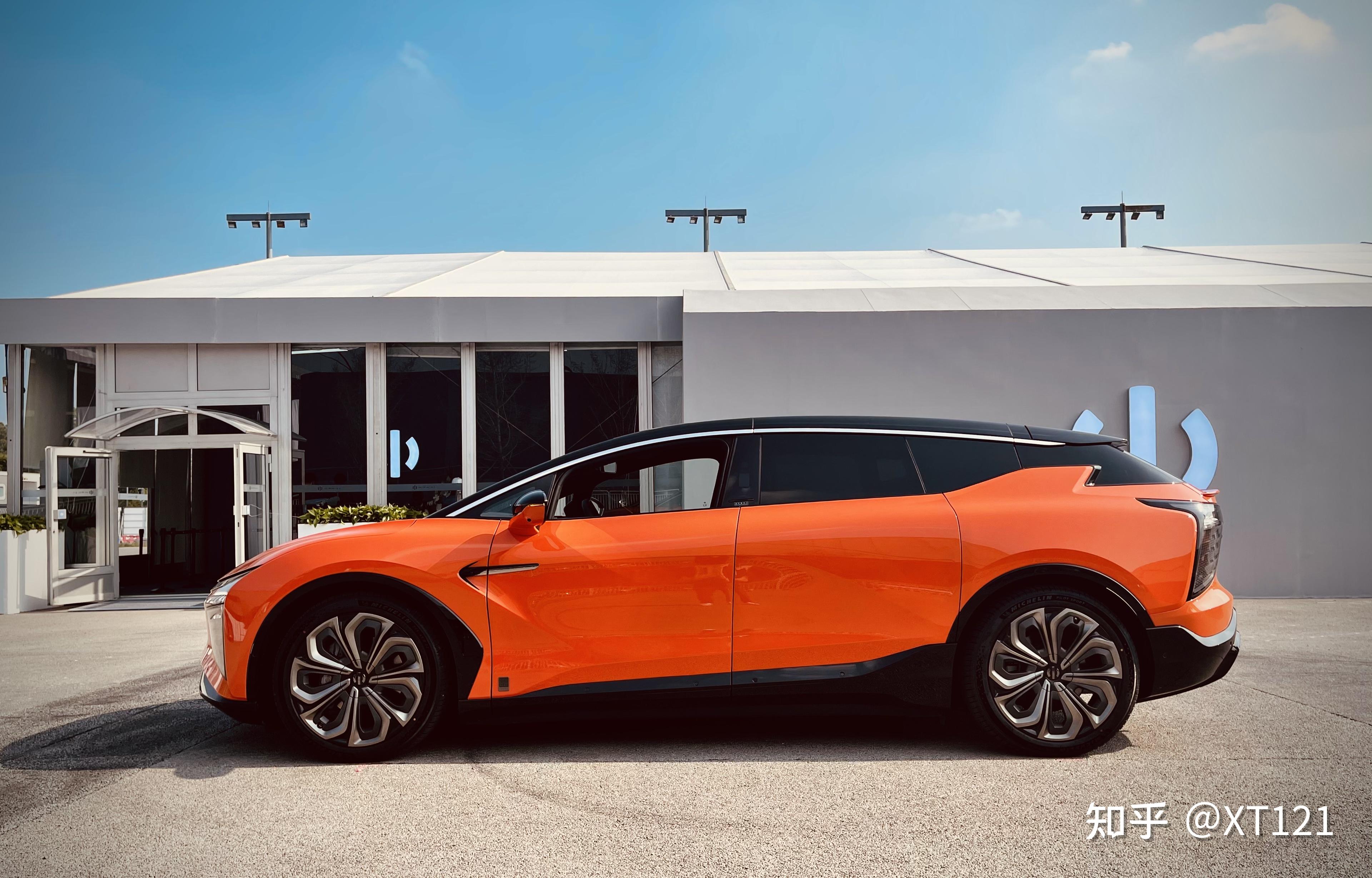 如何评价高合hiphix上市售价68万起配nt展翼门nedc最大续航630公里