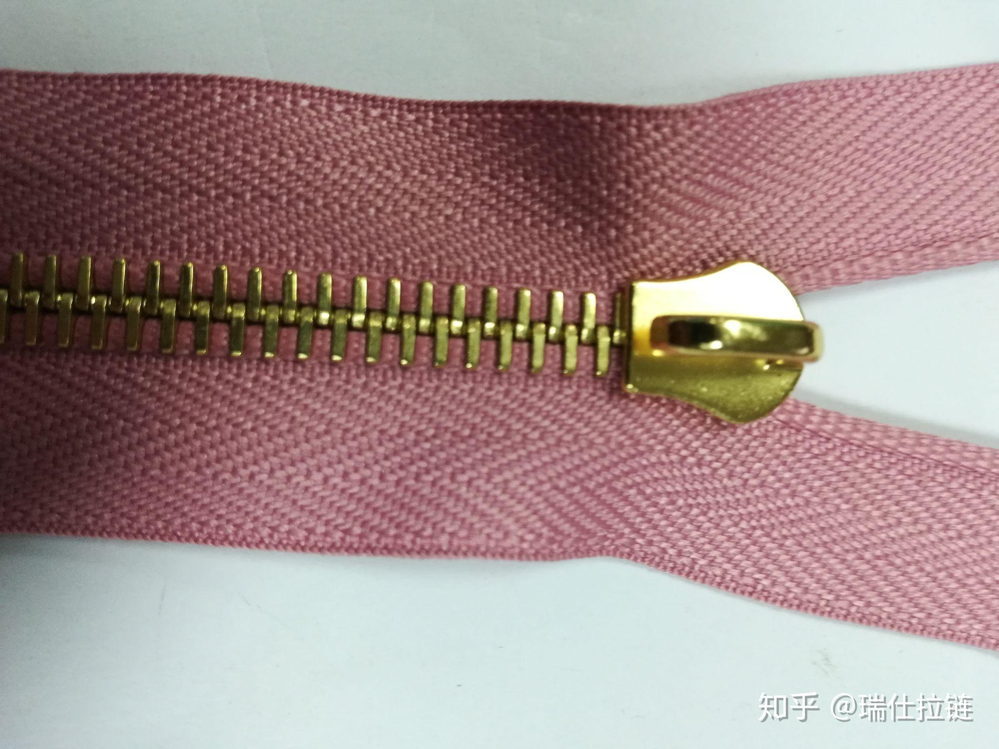 瑞士riri拉链求高人鉴定这根拉链是正品吗