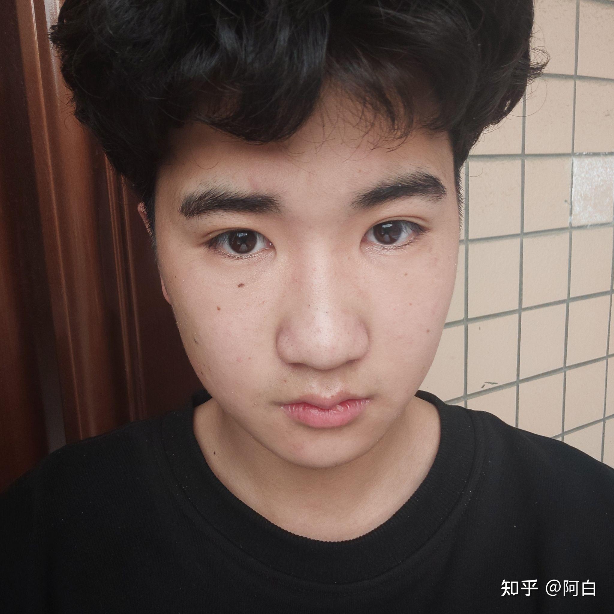 为什么前置摄像头感觉长得还行后置远照和合照就非常丑