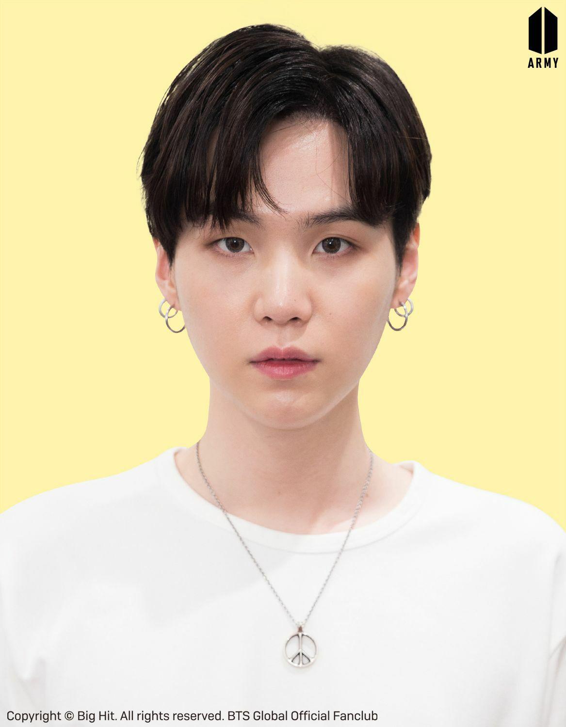 有没有防弹少年团证件照啊啊啊最好是郑号锡的