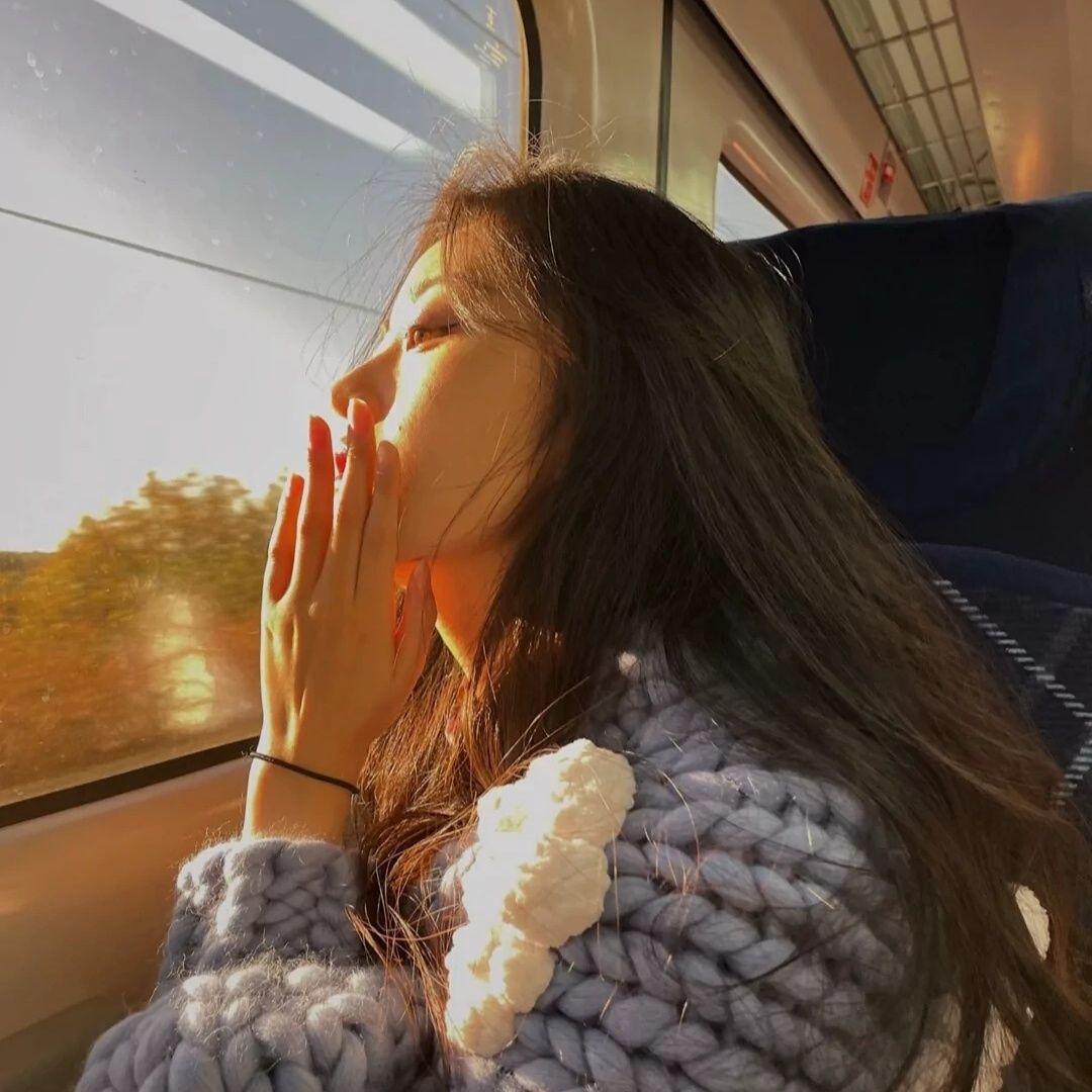 有哪些好看又不俗的头像? - 知乎