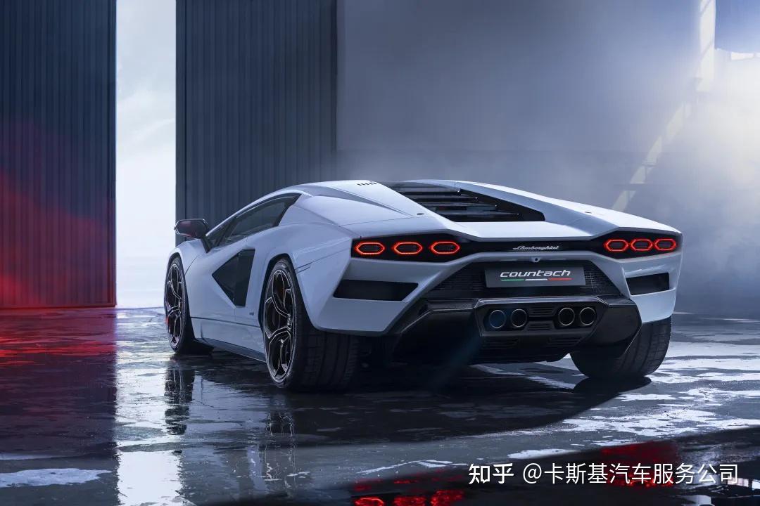 新车发布:限量112台,不是“精神复刻”,不是概念车,兰博基尼让传奇跑车Countach“康塔什”再度复活 - 知乎