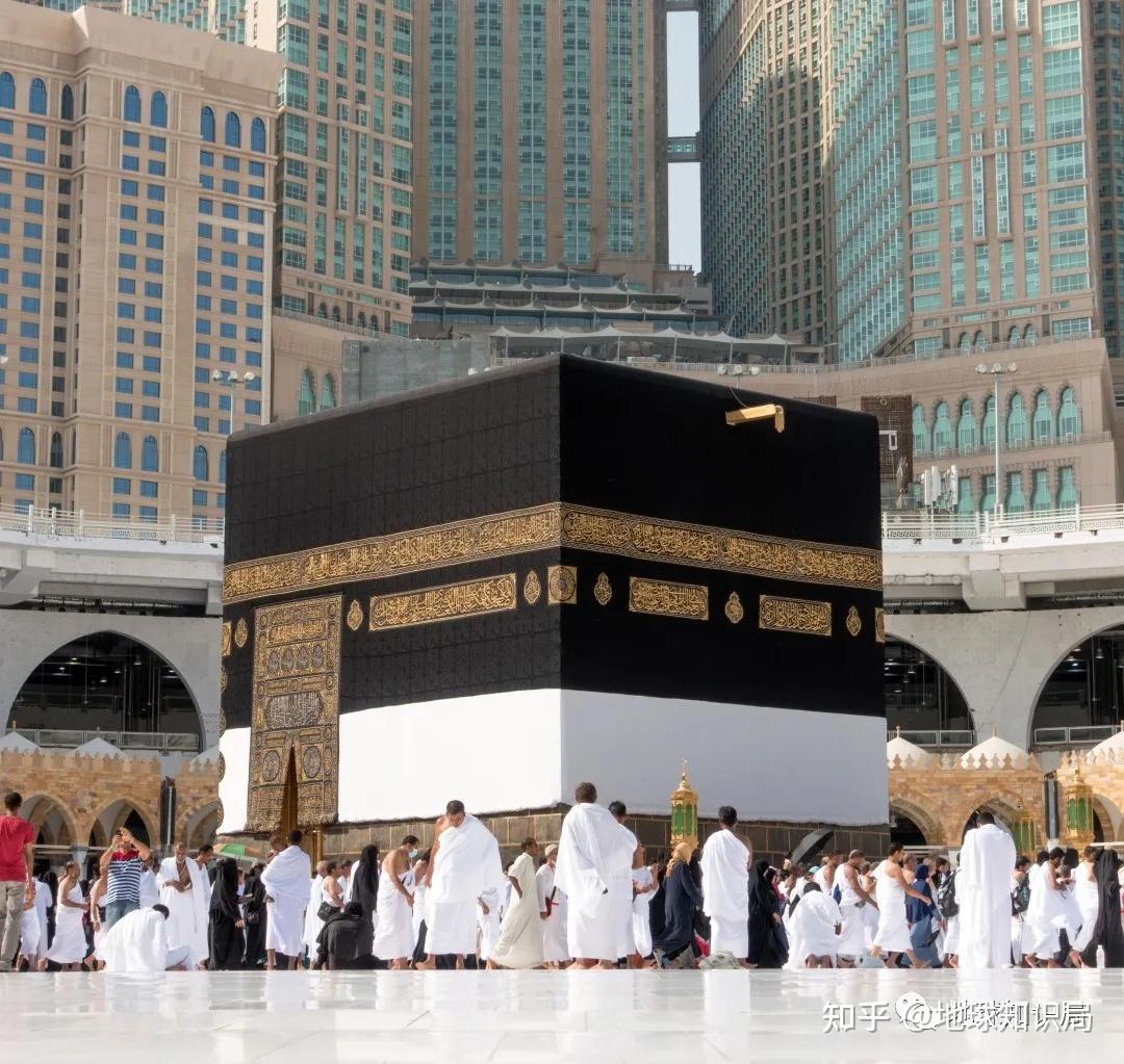 麦加的天房克尔白里面是什么