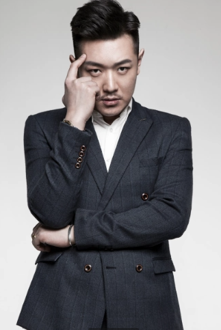 田源直播哭穷，自曝衣服70元，向观众索要小礼物！ - 知乎