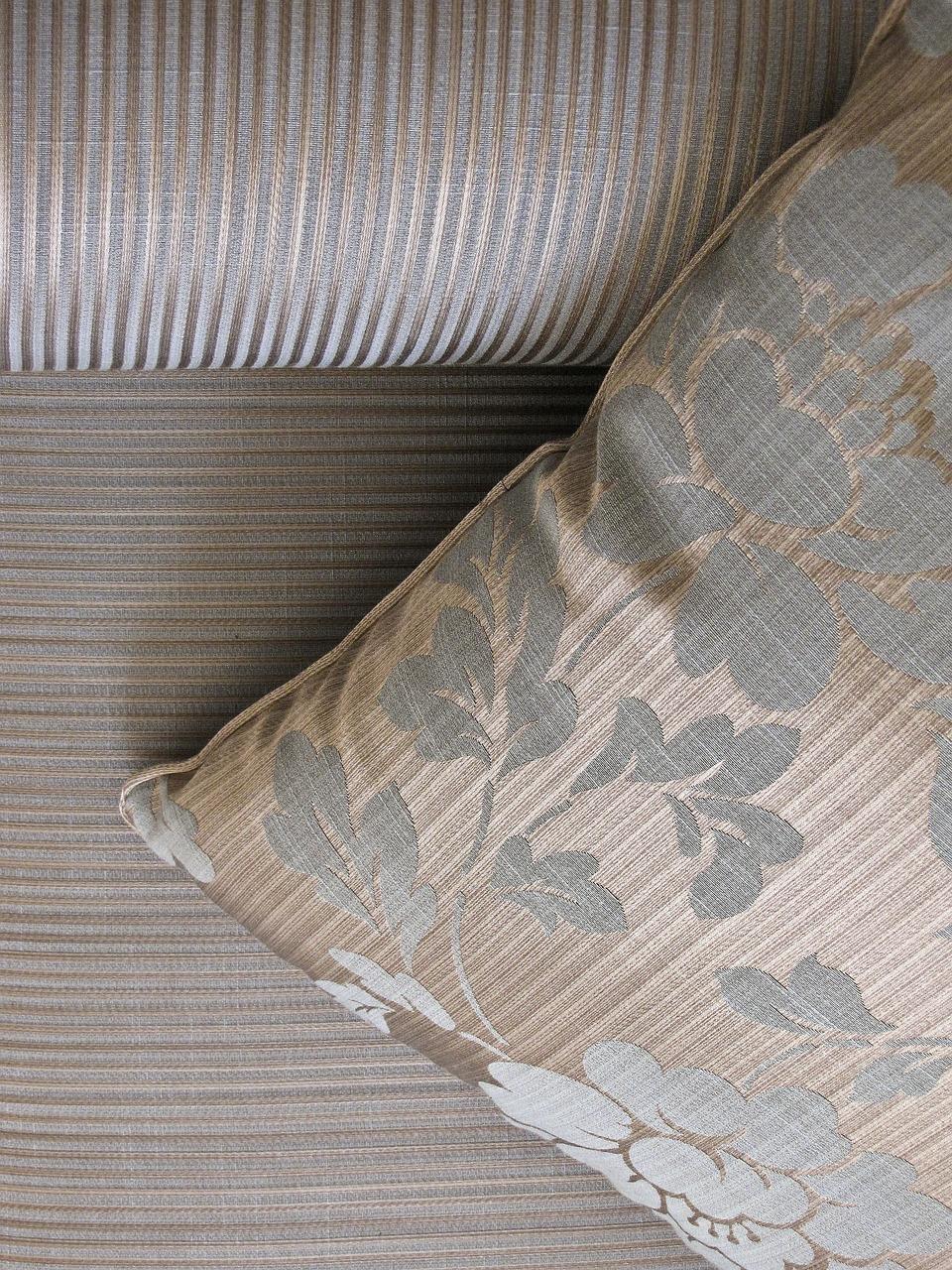 蚕丝墙布怎么样