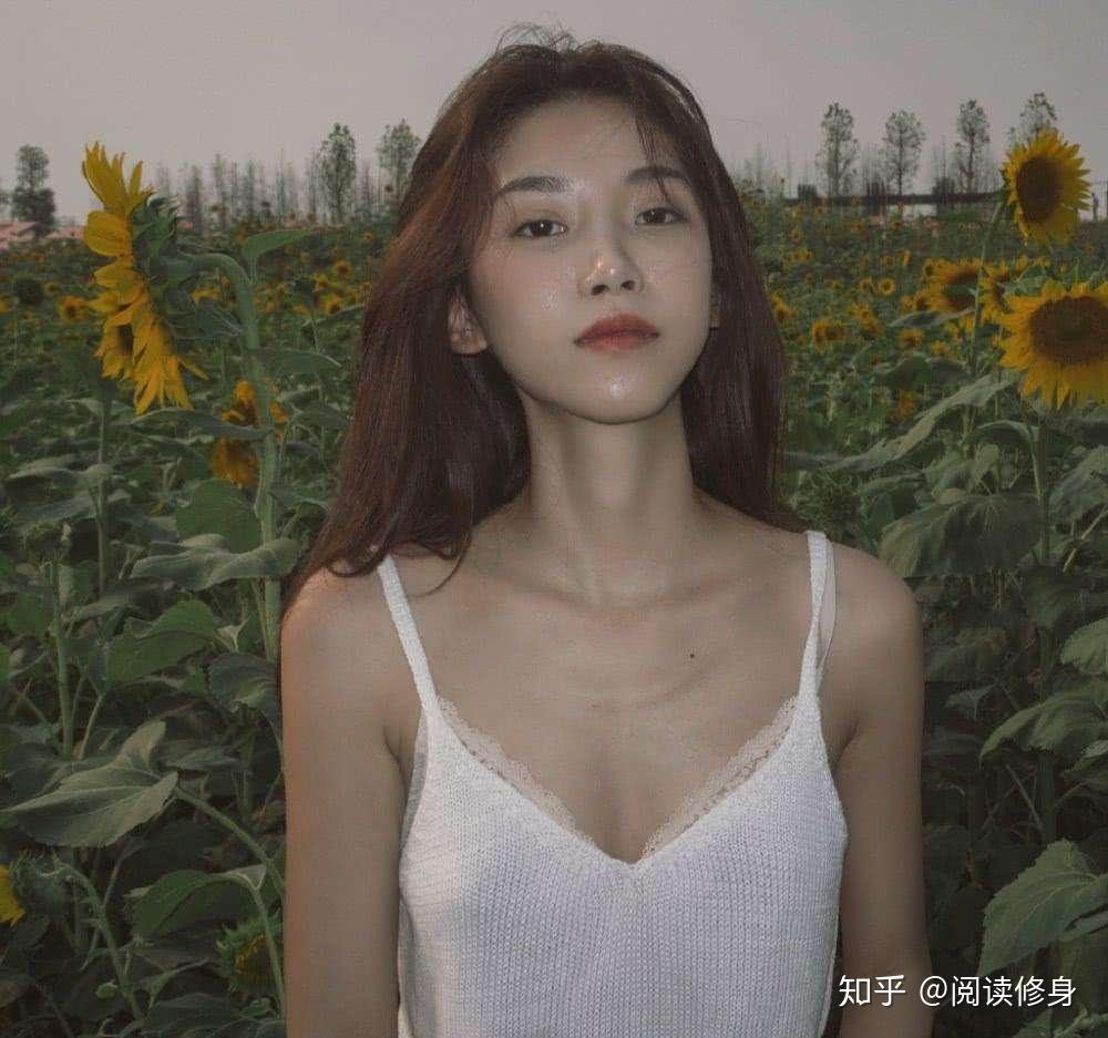 參半miao和半藏森林比誰更算得上美女