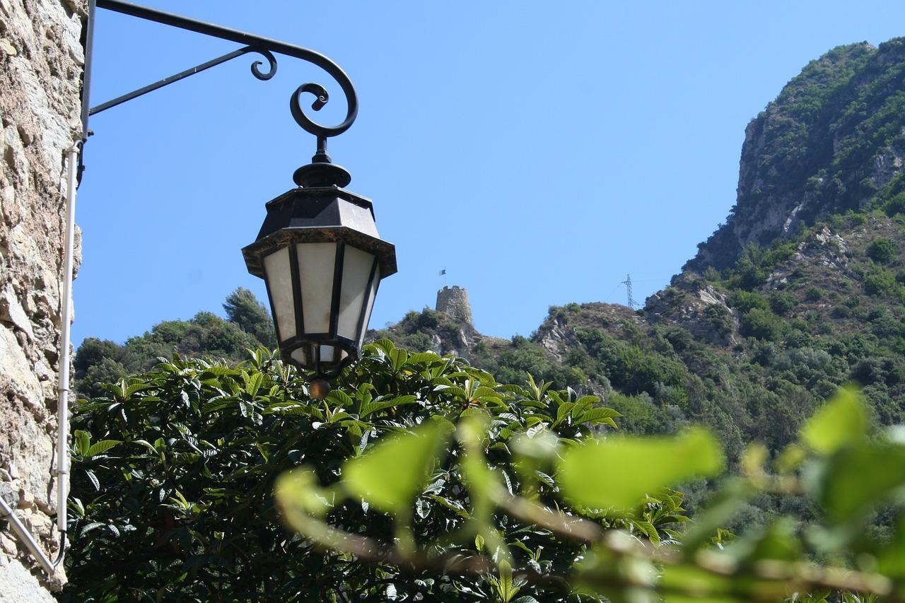 3. 西蒙灯带成本