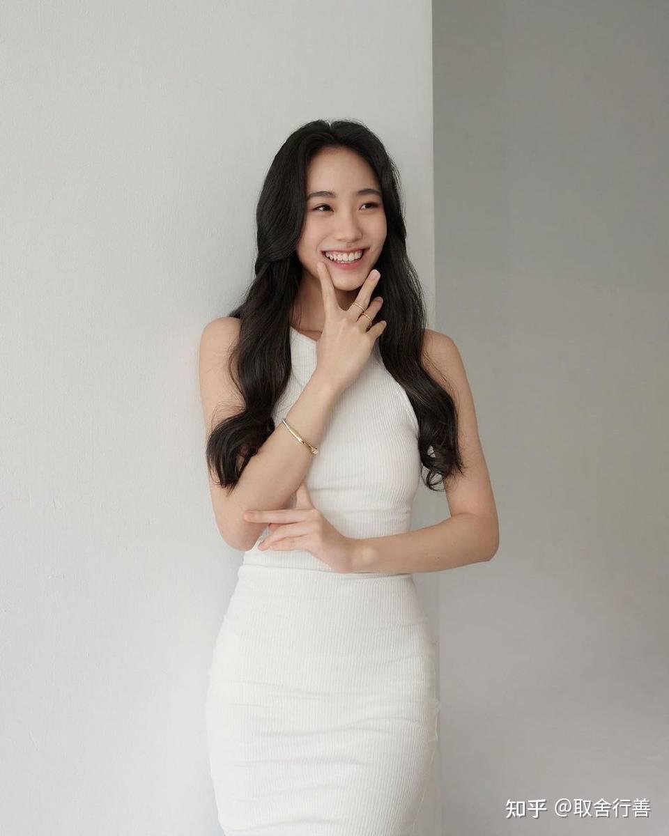 如何评价小S的2女儿许韶恩的颜值? - 知乎