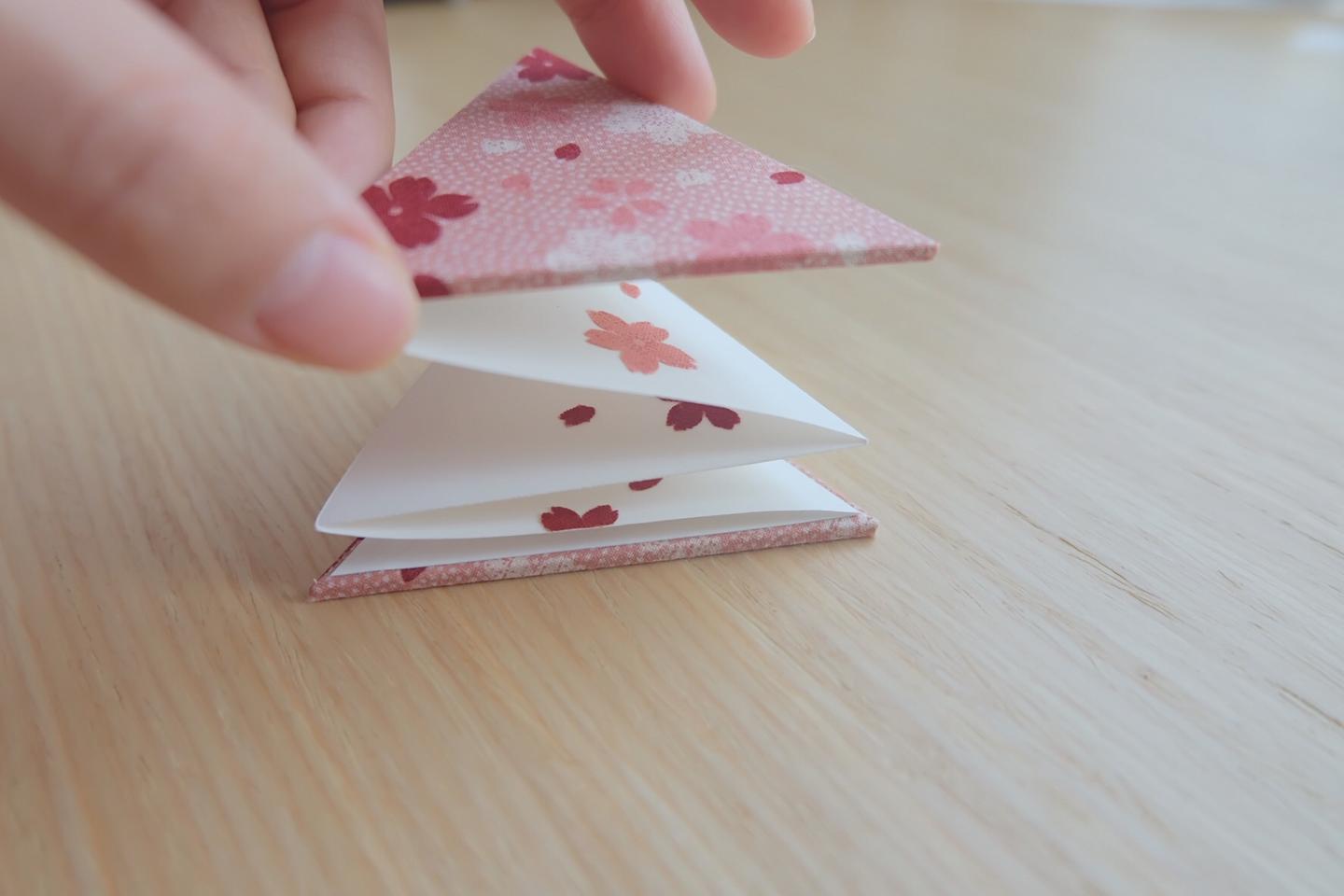 手工书教程｜风琴式的折页本 - 知乎